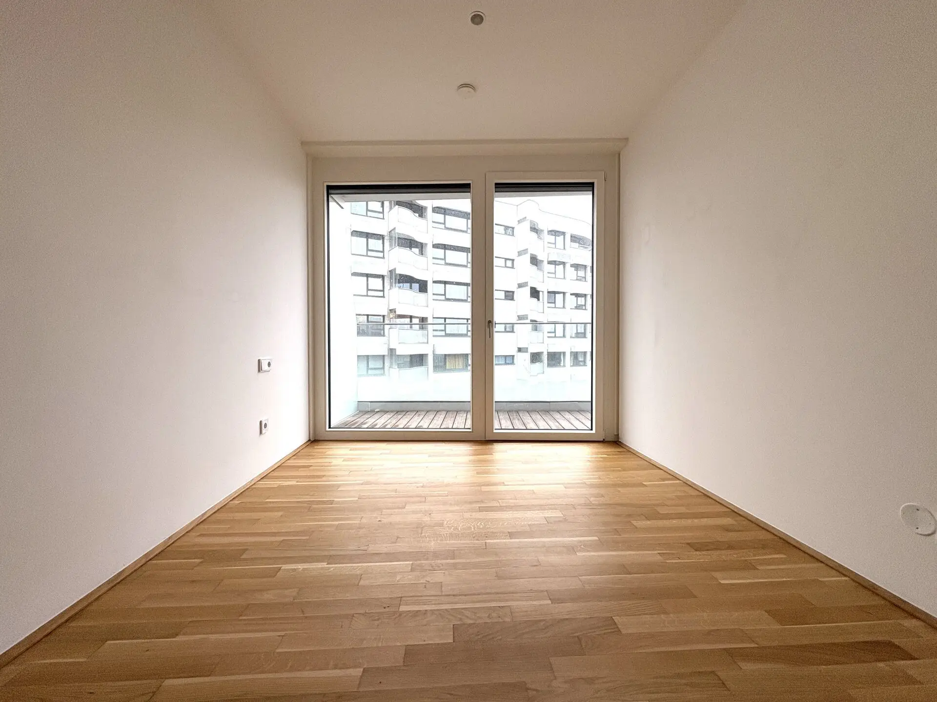 20251222_090358876_iOS