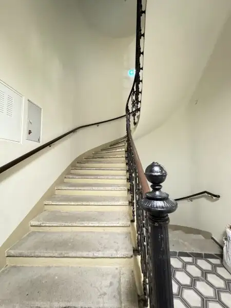 Charmante 3-Zimmer-Altbauwohnung in generalsaniertem Haus mit Lift – 1020 Wien