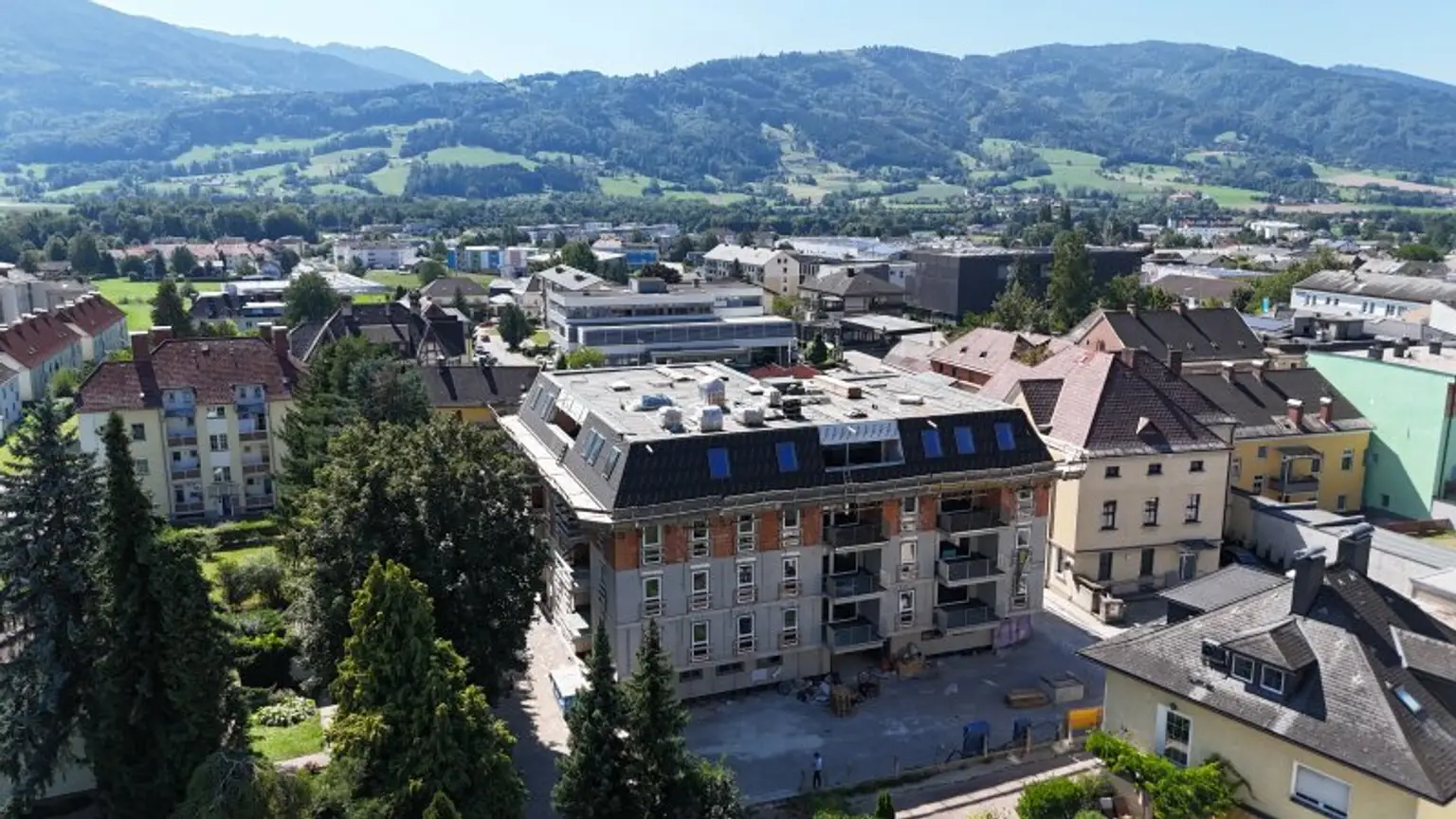 Neubauprojekt "STADTHAUS D2" Kirchdorf - Rohbau fertig