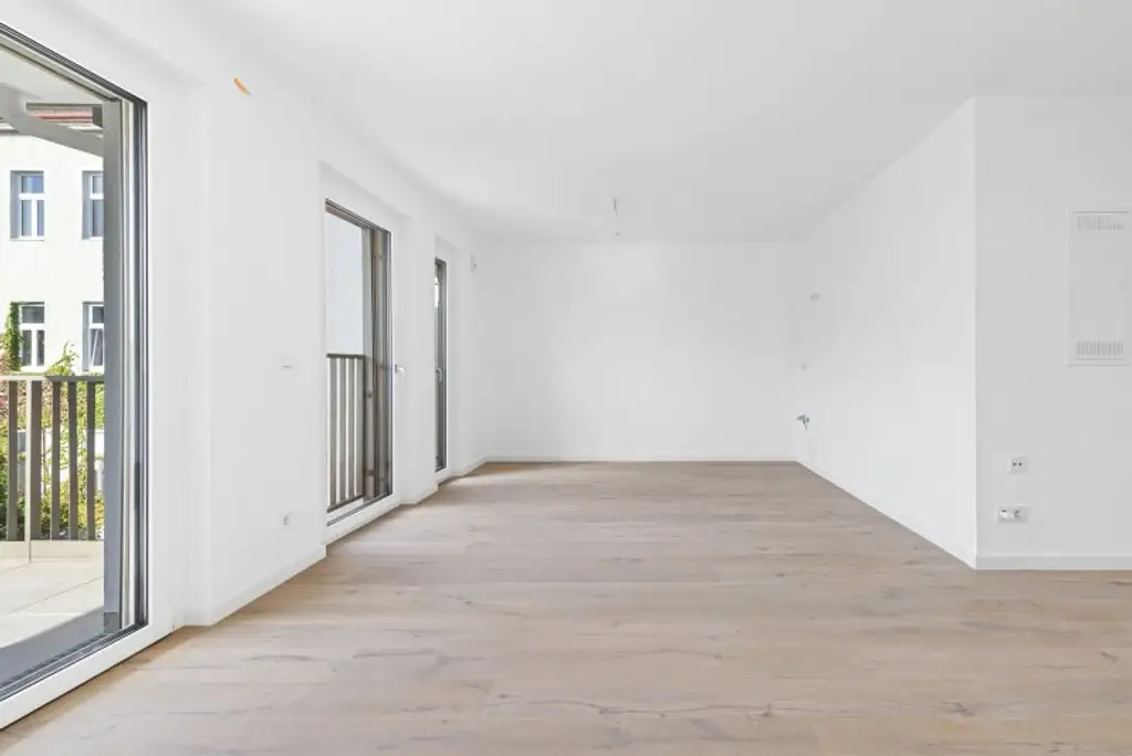 TRAUMHAFTE 3-ZIMMER-WOHNUNG MIT SÜD/WEST BALKON
