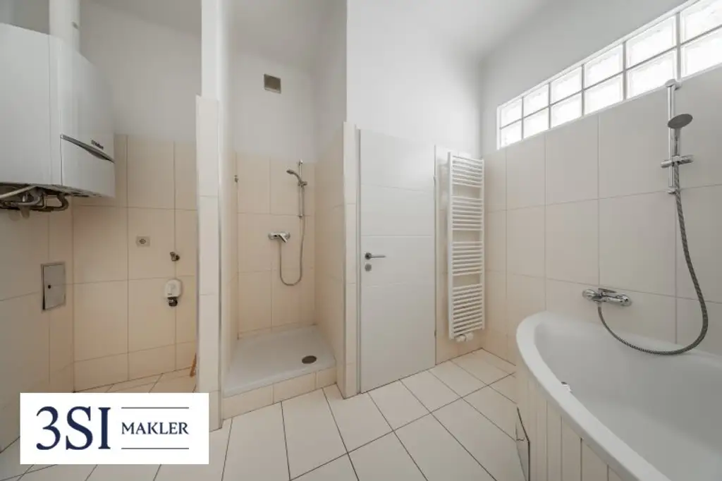 Klausgasse 46: Geräumige 3-Zimmer-Altbauwohnung in ruhiger Seitengasse des 16. Bezirks