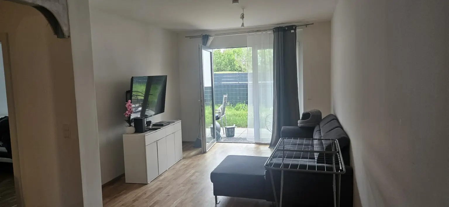 Wohn-/ Esszimmer