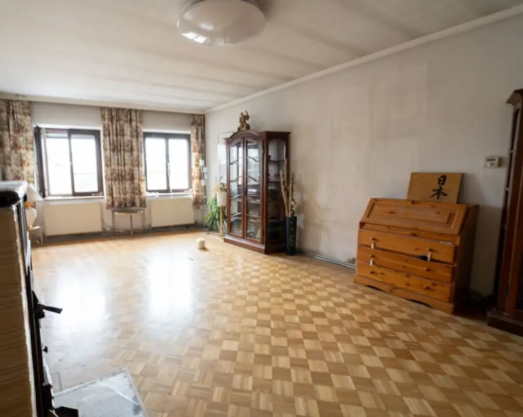 Zinshaus mit Potenzial in Linz-Ebelsberg – Nähe Schloss Ebelsberg