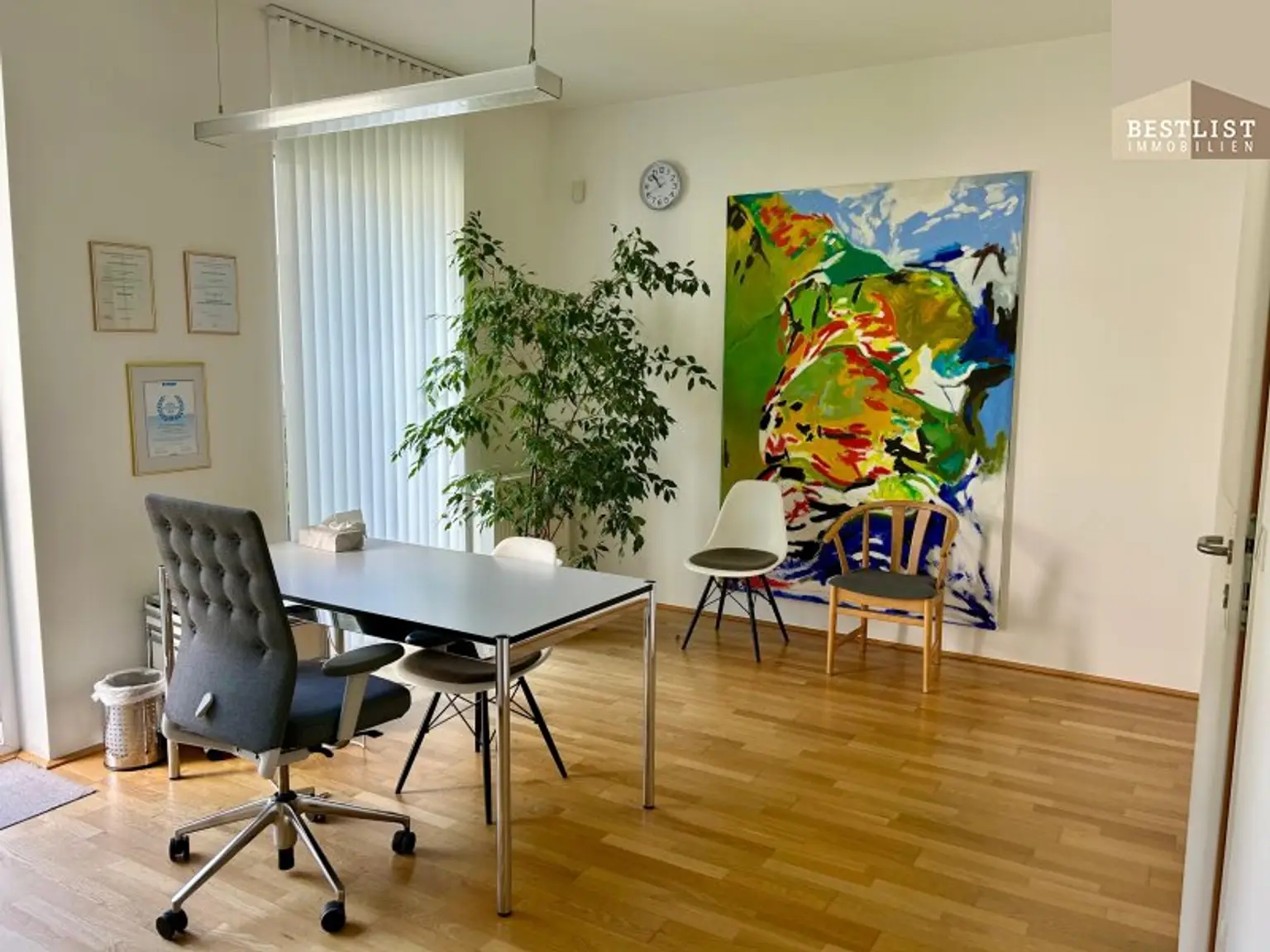 Top-Ordination in Baden für bis zu 3 Ärzte