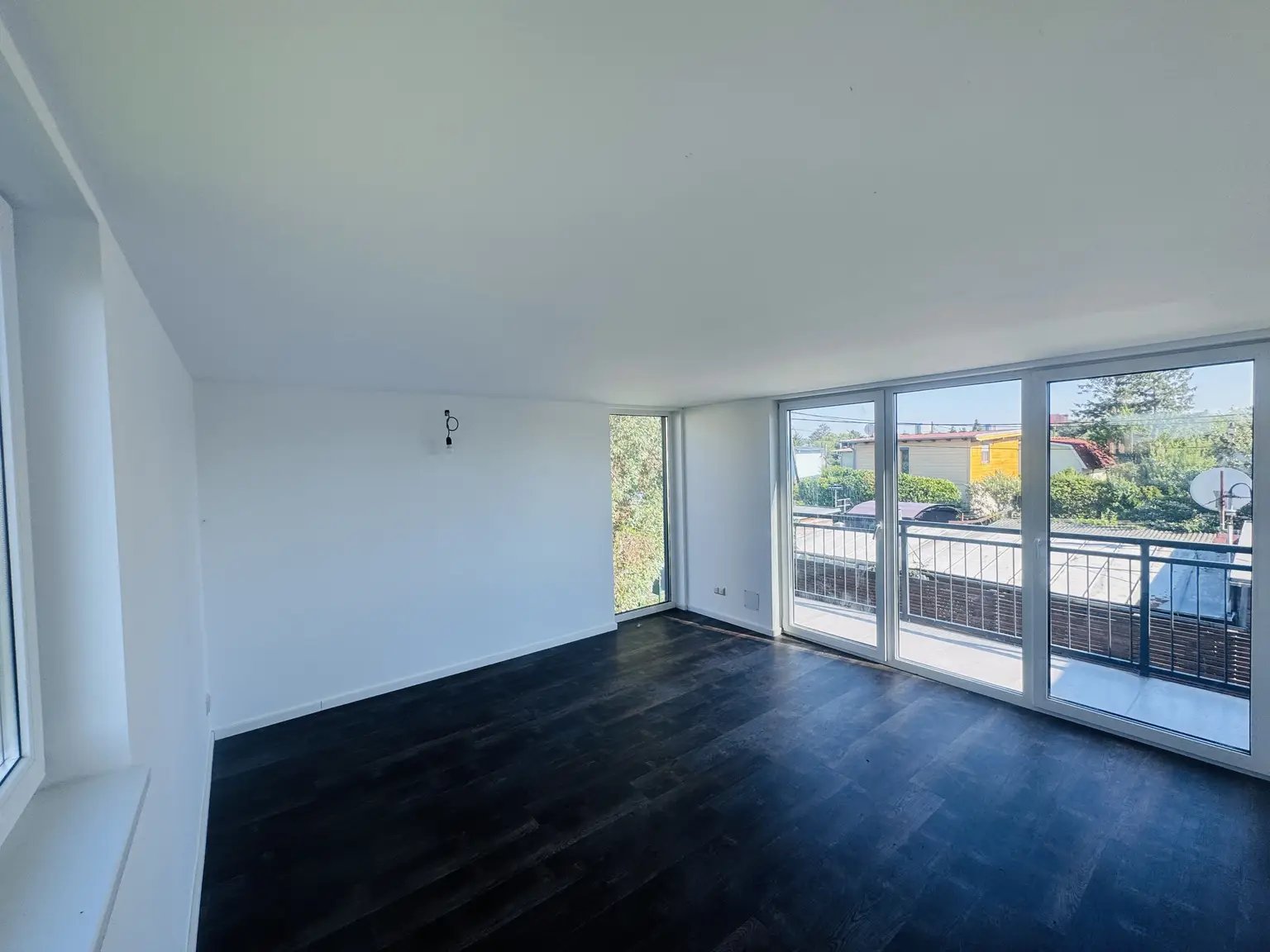 Modernes Kleingartenhaus mit Pool & großem Keller in Ruhelage von Floridsdorf