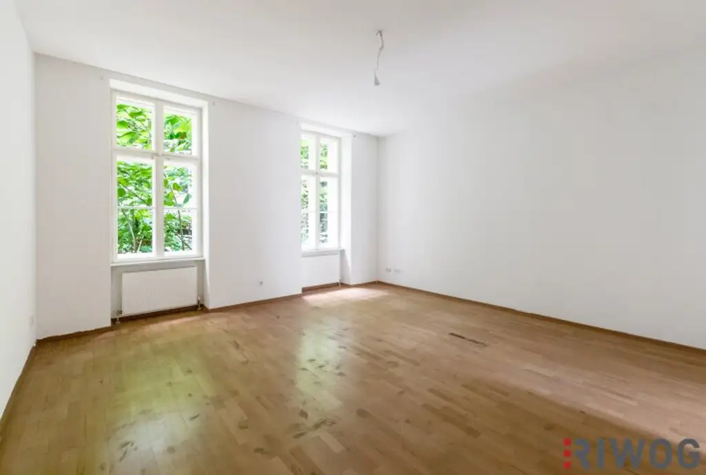 GARTENWOHNUNG NÄHE 1. BEZIRK, DONAUKANAL UND AUGARTEN | Komplett hofseitig | Sanierungsbedürftig | Rembrandtstraße