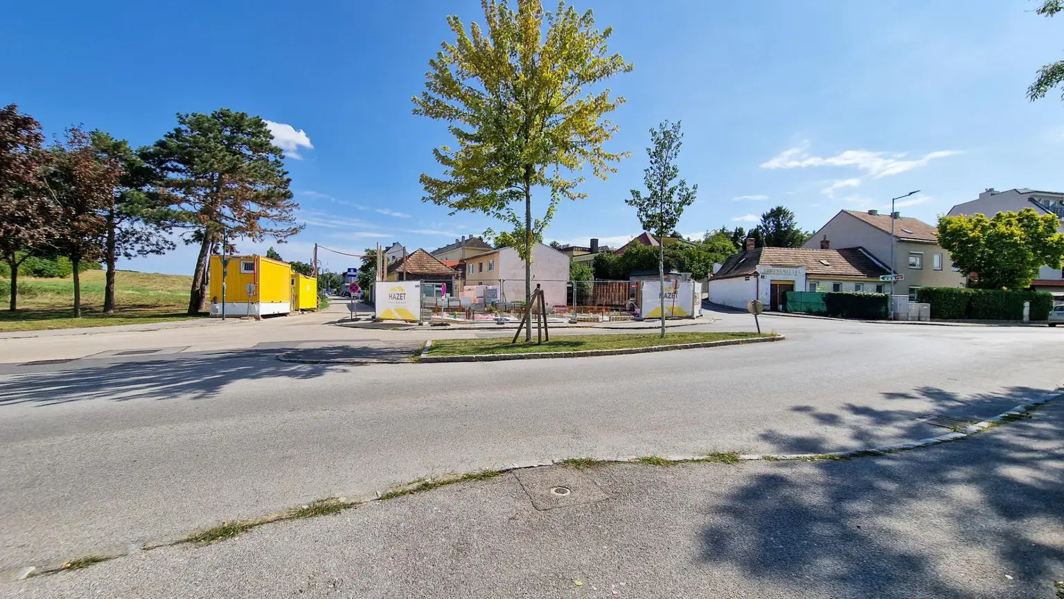 Erstbezug-Doppelhaushälften in Schwechat mit Luxus-Ausstattung und Ausblick über den Park. Grünruhelage mit sehr guter Infrastruktur in Gehweite