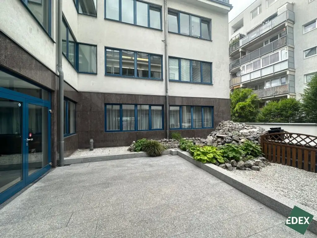 Erstbezug | Rohbau-Büro auf zwei Ebenen im Dachgeschoss mit Gestaltungsspielraum