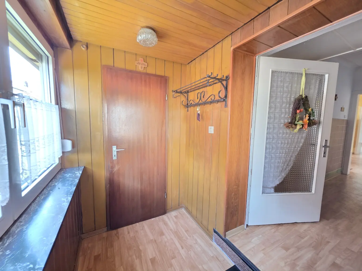 Charmantes Zuhause mit Geschichte und großem Gartenparadies...!