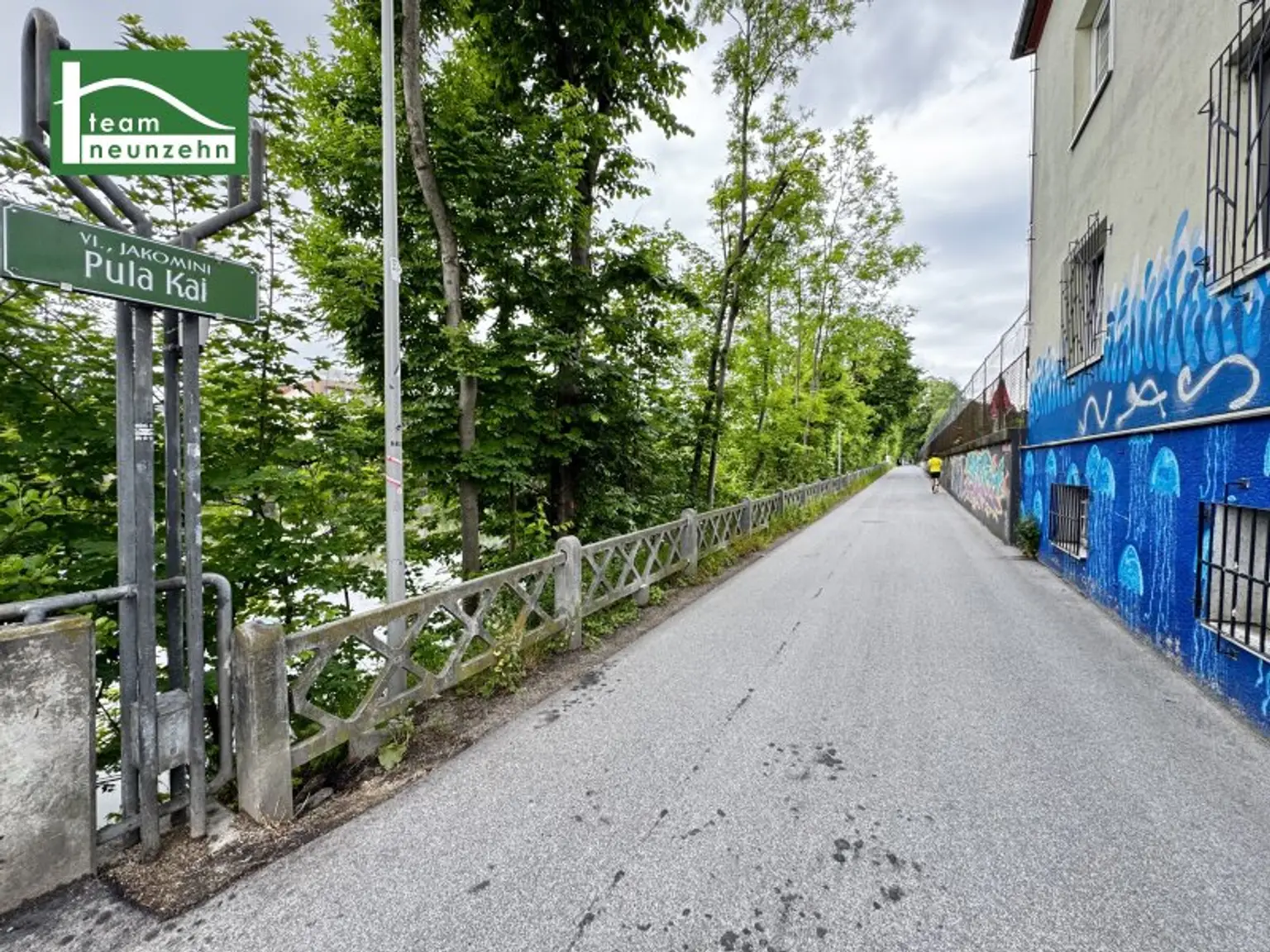 INVESTMENT-WOHNUNGSPAKET! ATTRAKTIVER PREIS! 8 WOHNUNGEN in gebrauchtem Neubauhaus! 4 Stellplätze inkludiert! - JETZT ZUSCHLAGEN