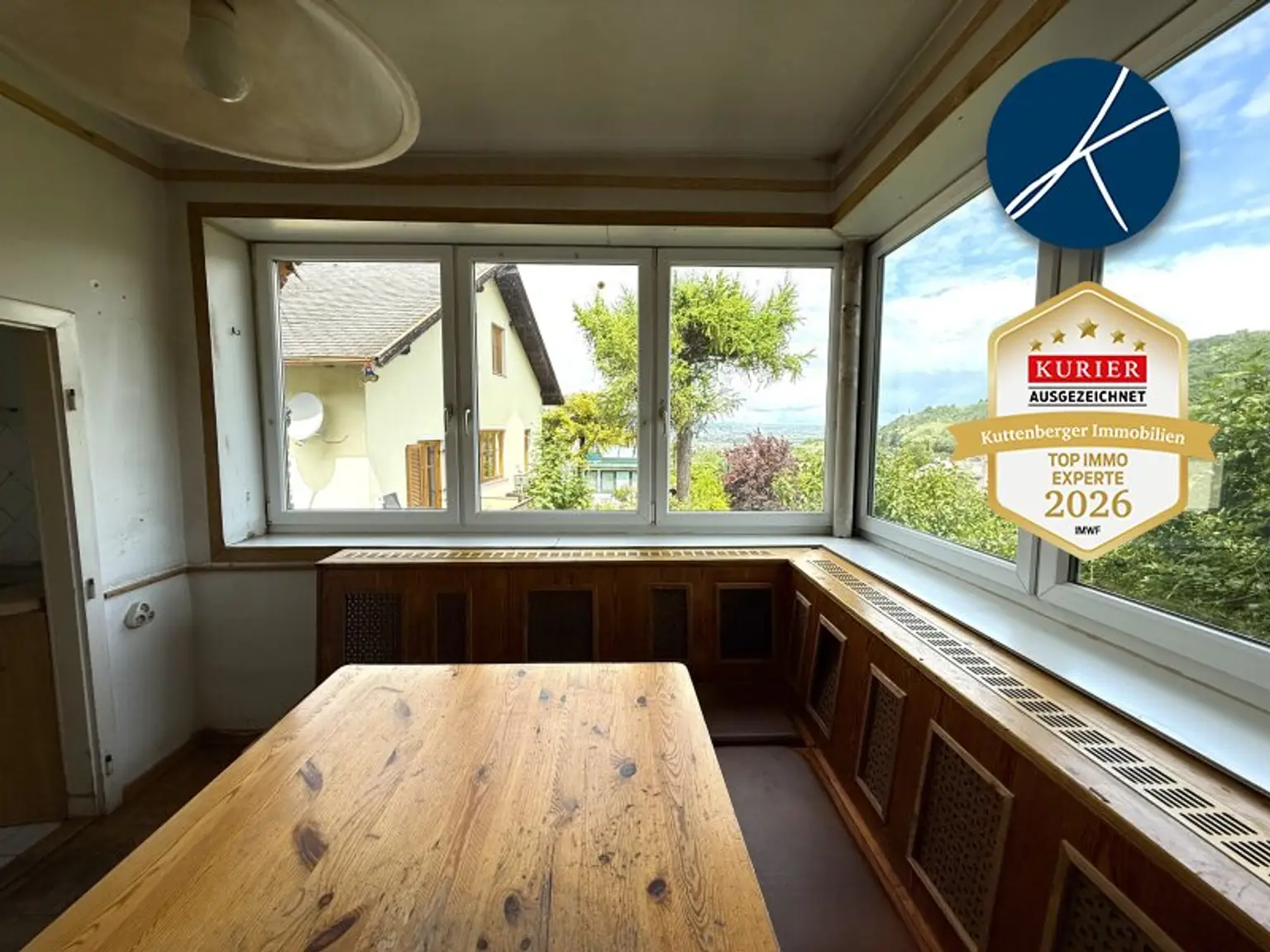 Essbereich mit Ausblick über das Kremstal