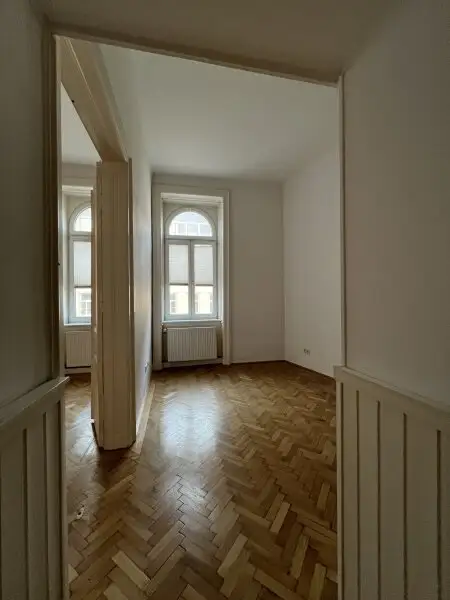 Großzügige 3-Zimmer Altbaumiete Nähe Naschmarkt!