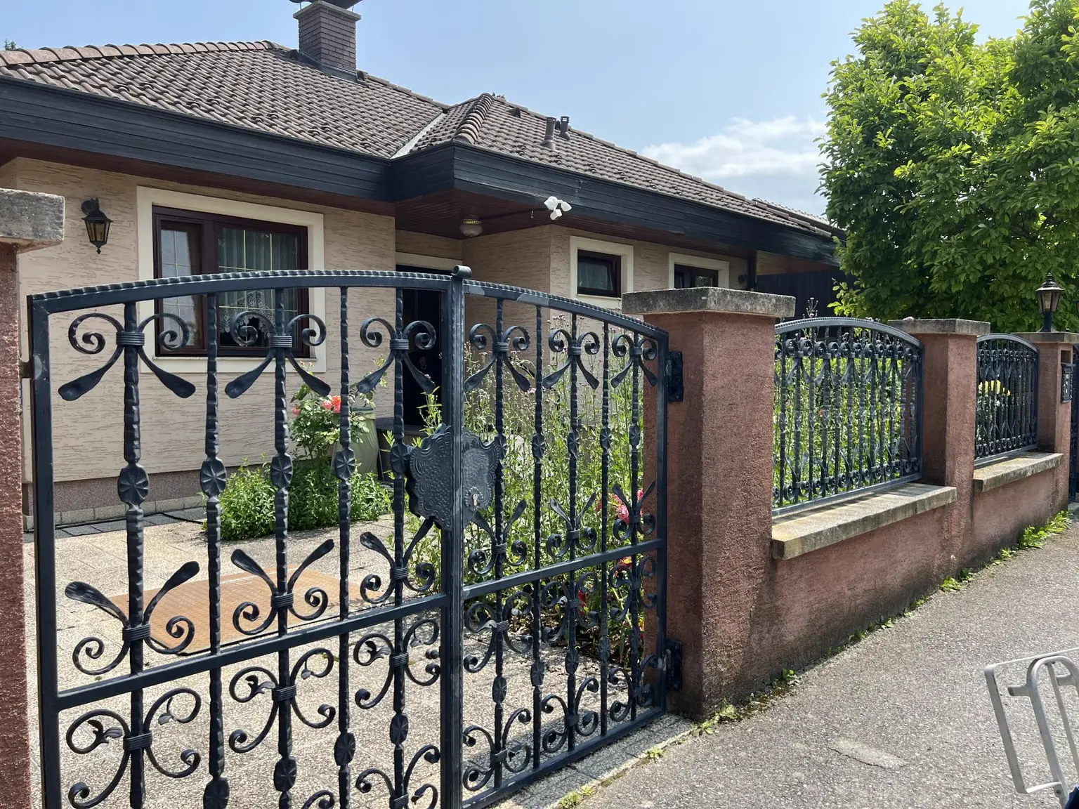 Vorderseite Bungalow