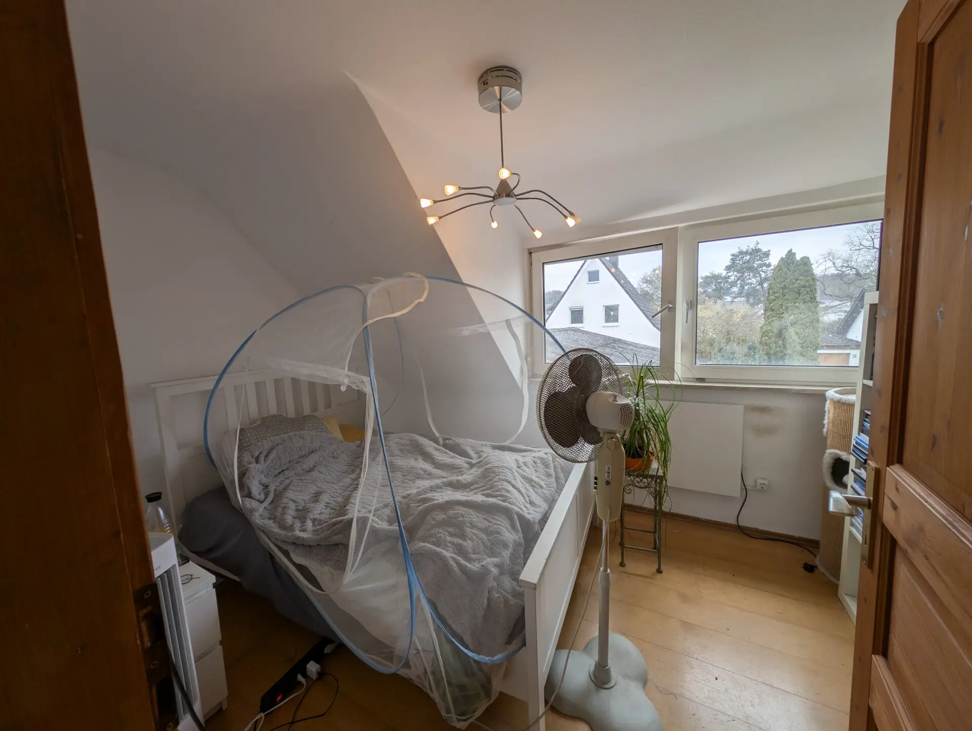 Altbau OG Schlafzimmer 1