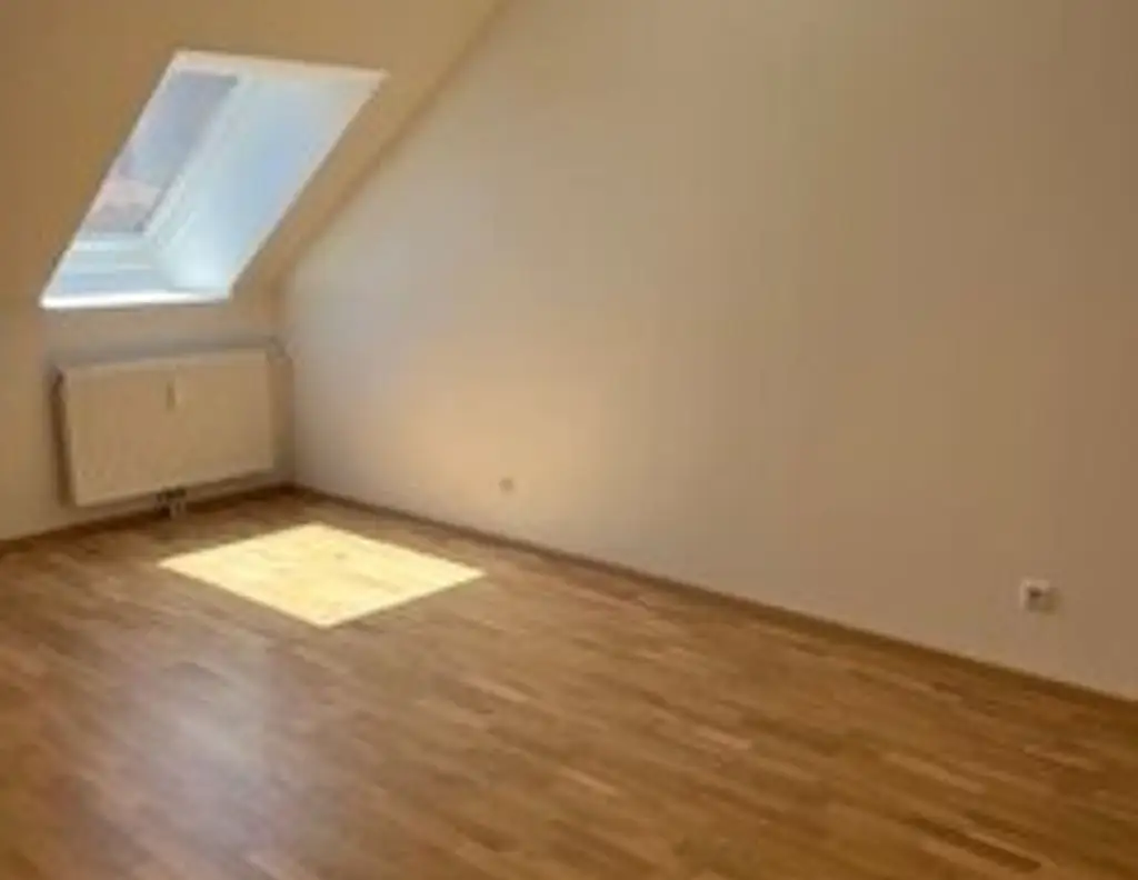 ANLEGERWOHNUNG in Graz, Bezirk St. Leonhard: 2 Zimmer davon 1 Zimmer Essen/Kochen/Wohnen, Terrasse,
