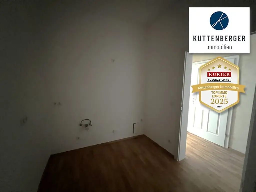 Erstbezug: 3 Zimmer-Altbau im beliebten Reindorfviertel