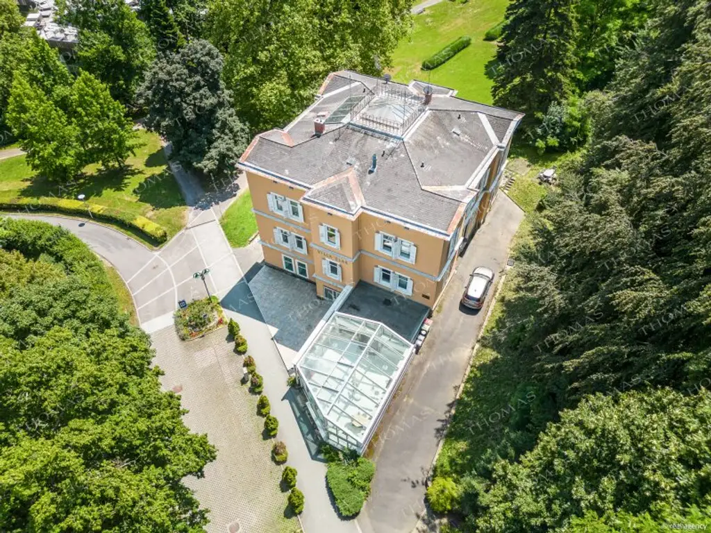 Kurparkjuwel "Villa Clar" - Boutiquehotel, Restaurant & 3 Geschäftsflächen