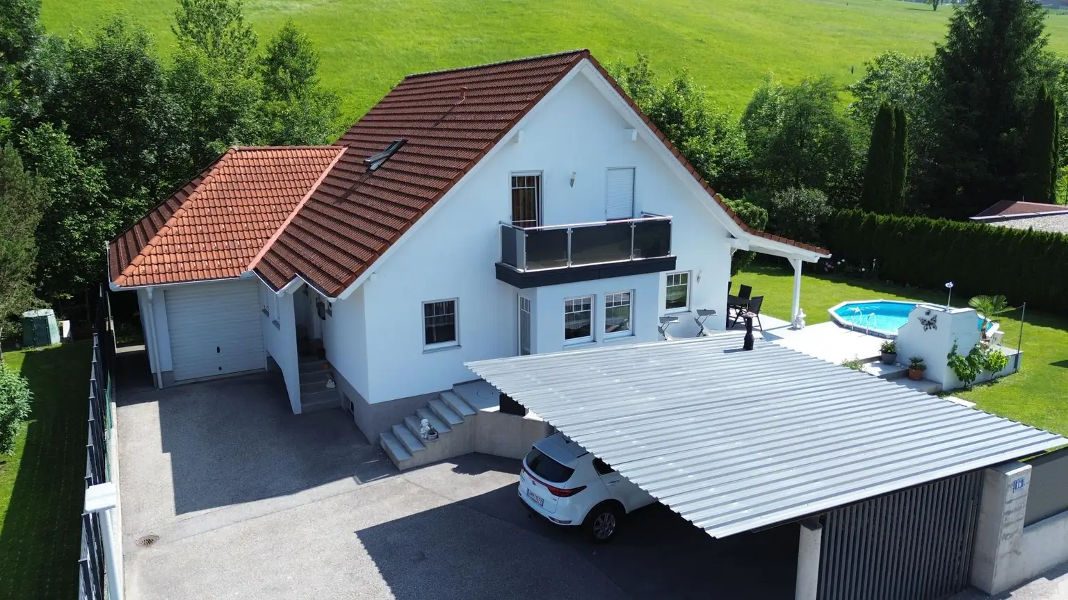 Schönes Wohnhaus (Baurechtsgrund) mit vielseitigem Garten!