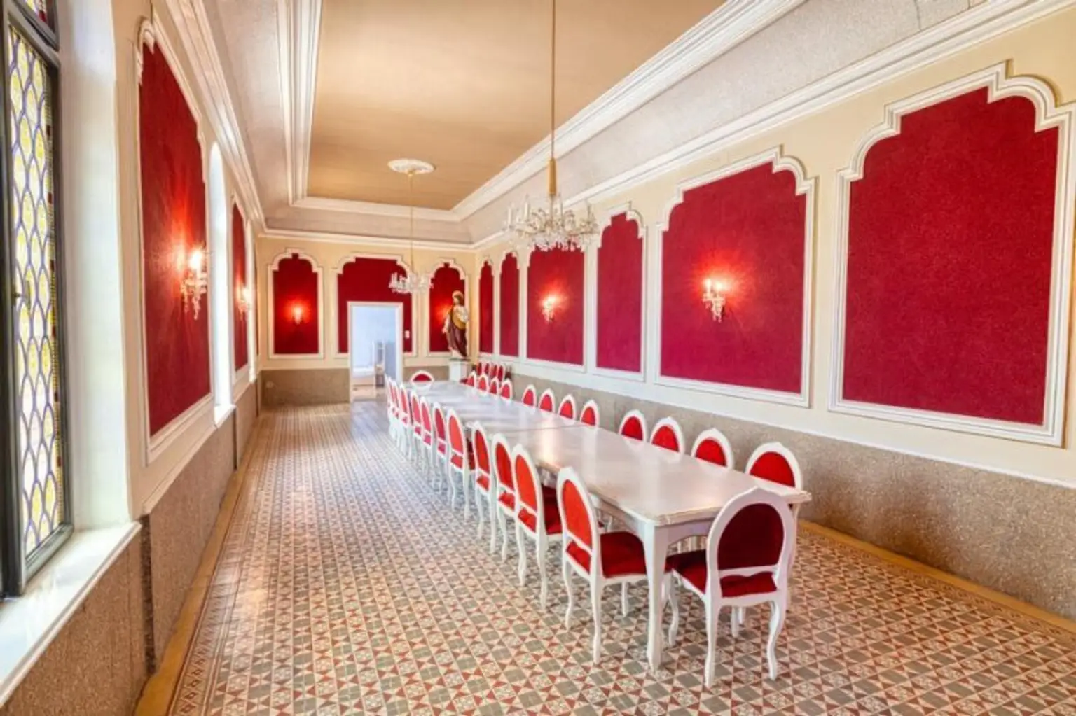 Charmantes Gründerzeithaus im Herzen von Gaweinstal mit angrenzendem Anlageobjekt