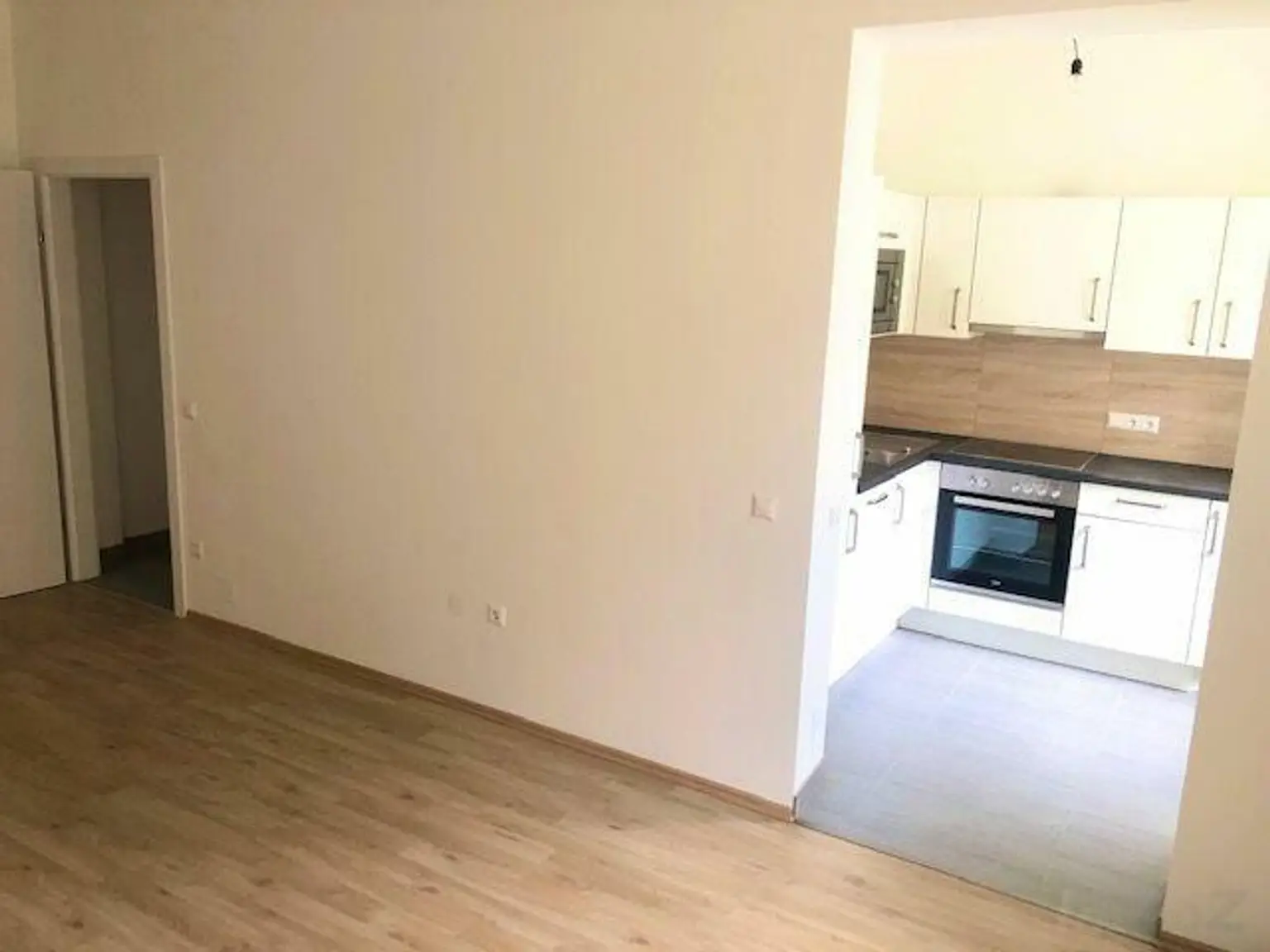 ...Zugang zur Küche