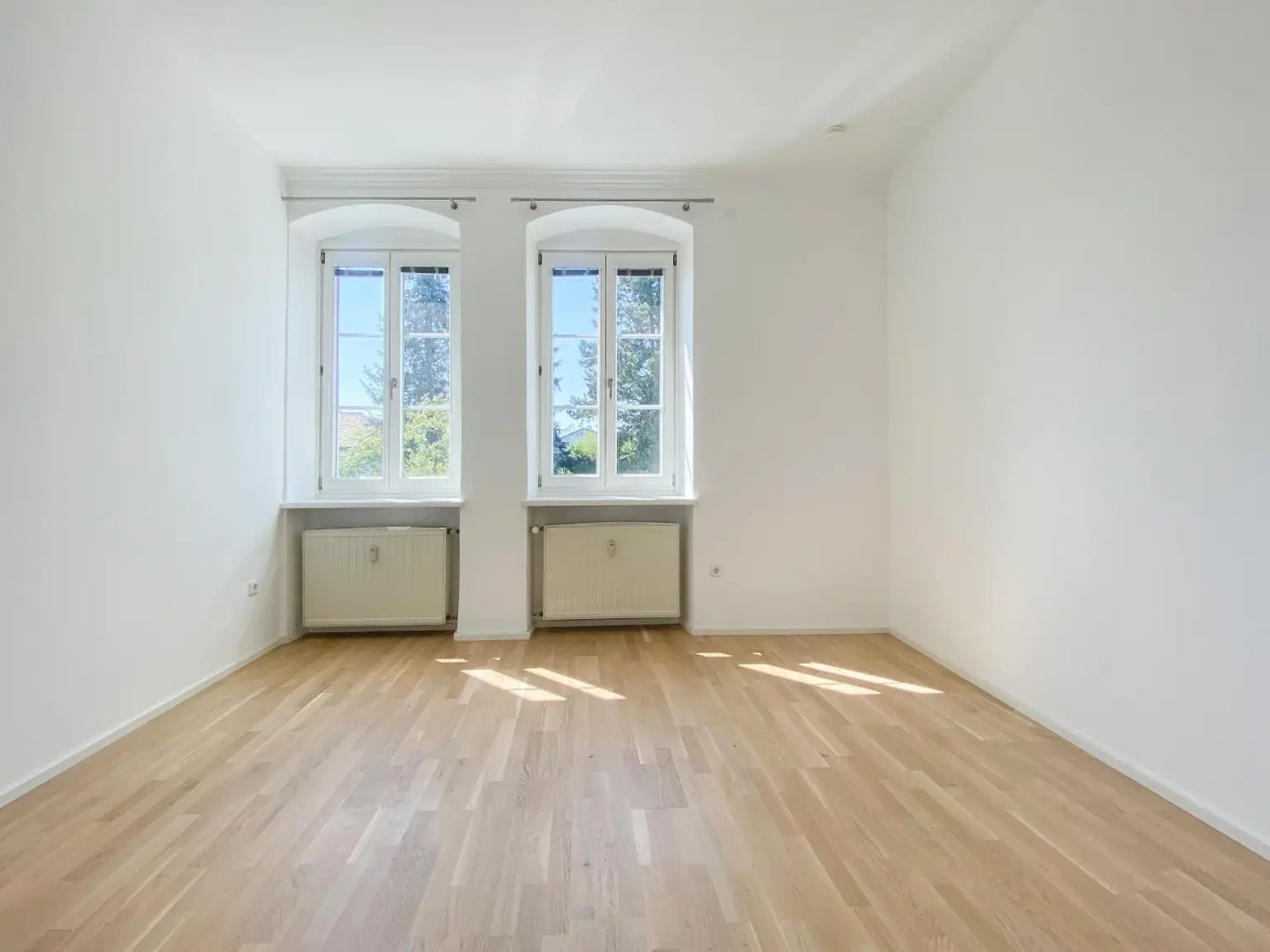 Sonnige 3-Zimmer-Wohnung mit Küche, Balkon und Parkplatz in entspannter Lage!