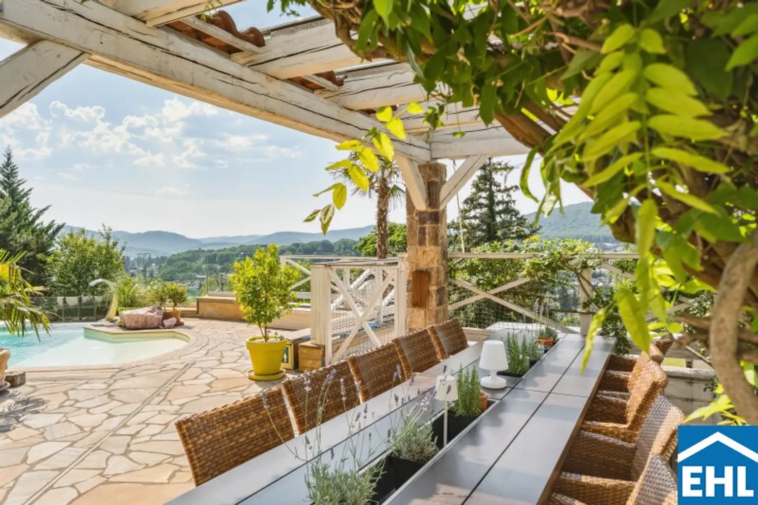 Villa Morgani – Moderne Architektur trifft auf mediterrane Ruheoase in absoluter Privatsphäre