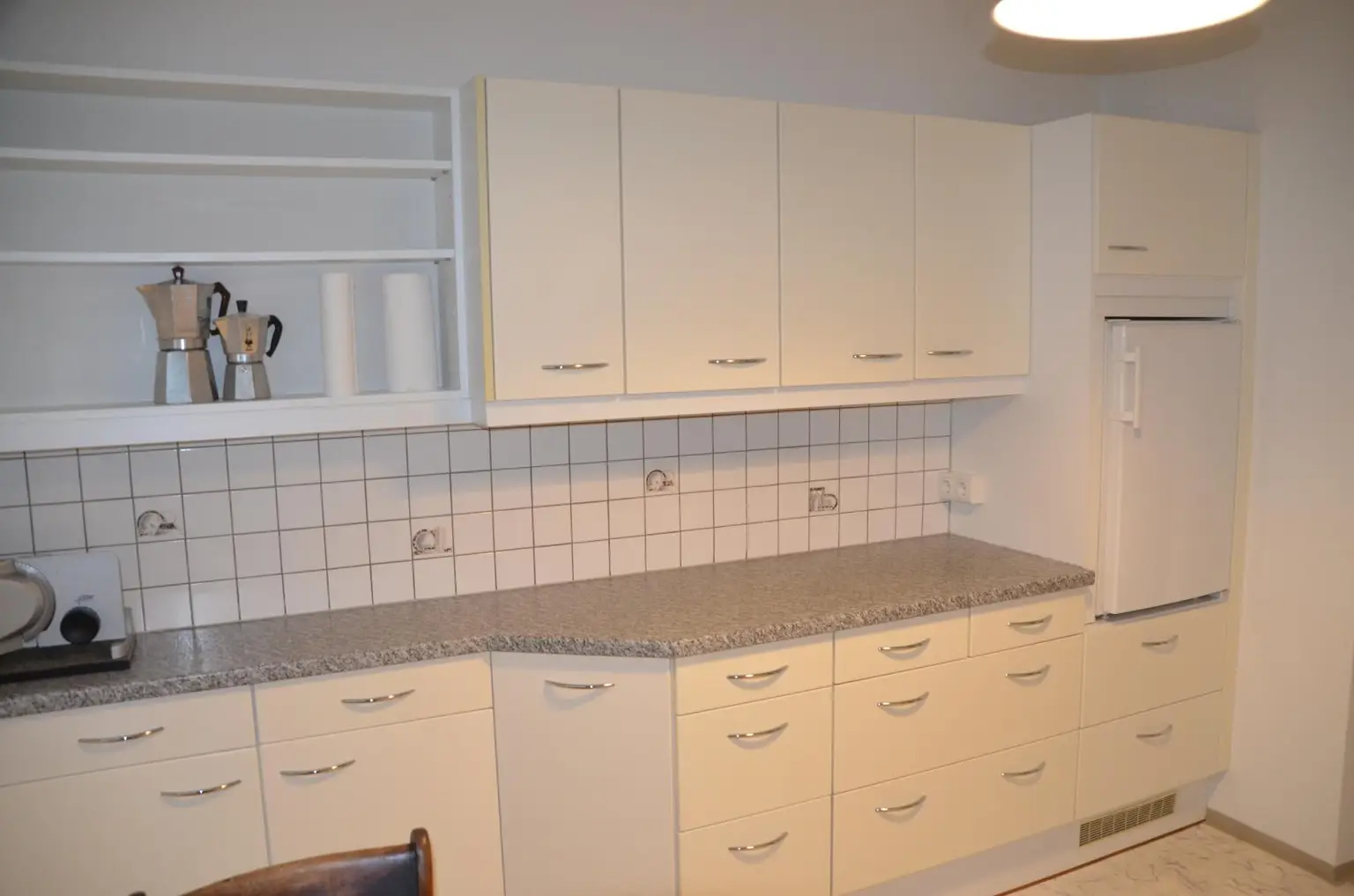 Helle 5-Zimmer-Wohnung mit großem Balkon - WG tauglich!