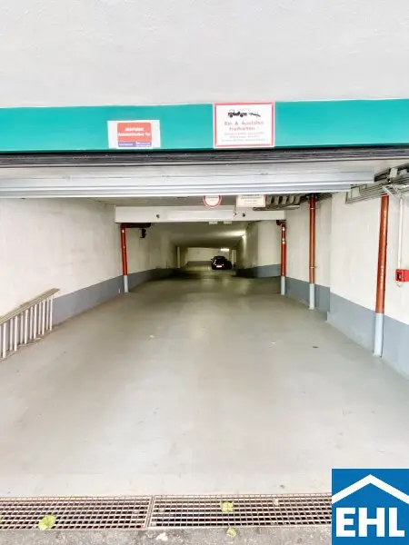Garage Ein- und Ausfahrt