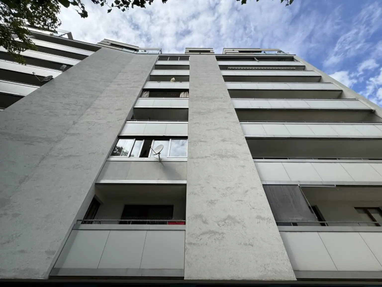 *Sanierungsbedürftiger Singel- oder Pärchenhit in Ruhelage mit Loggia bei U6 Dresdner Straße* Ab sofort verfügbar*