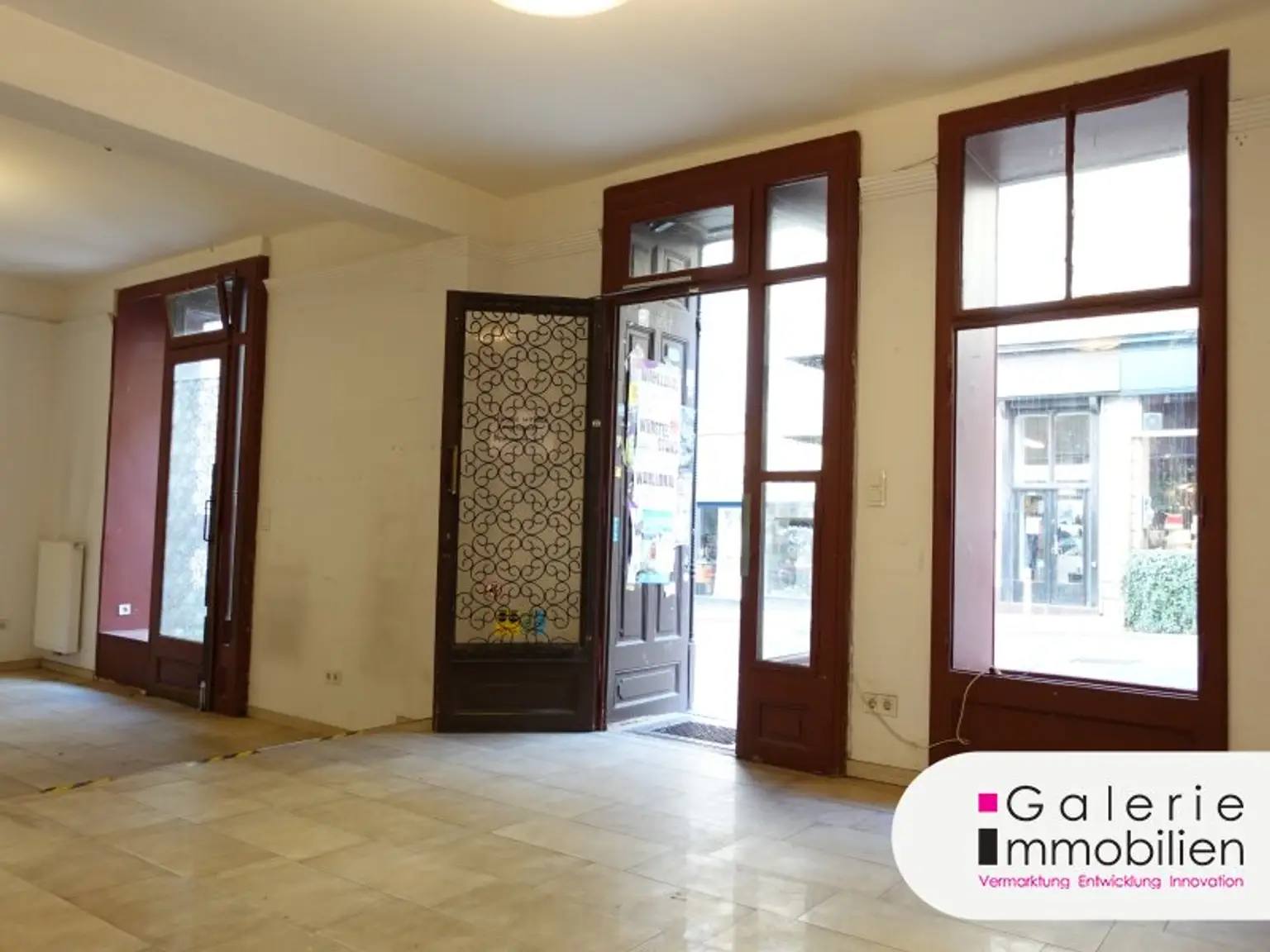 113m² Geschäftslokal/ Atelier mit Galerie an werbewirksamer Lage in Neubau !