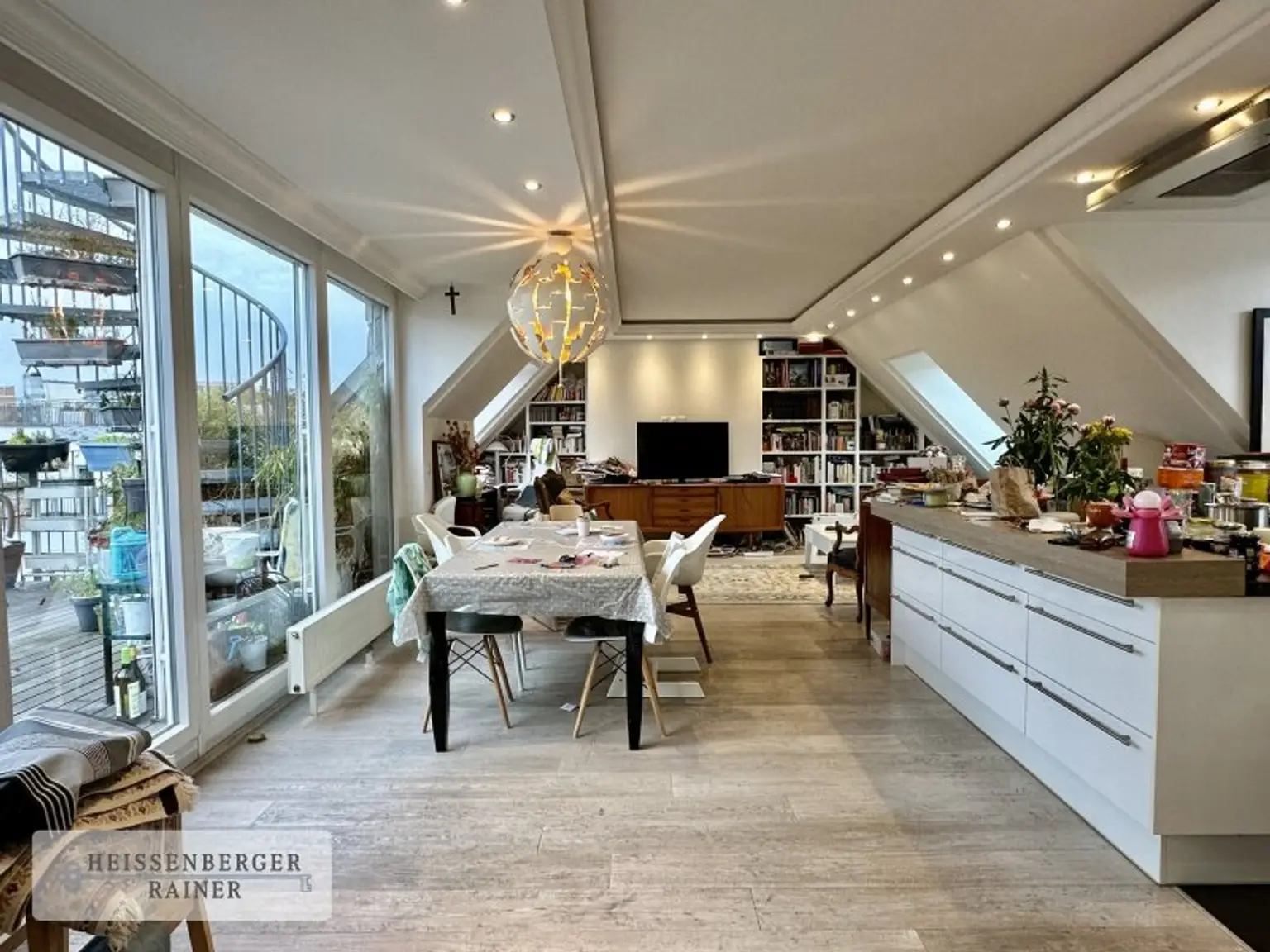 PENTHOUSE MIT TRAUMHAFTEN TERRASSEN /// PERFEKTER GRUNDRISS /// ALSER STRASSE, ELTERLEINPLATZ