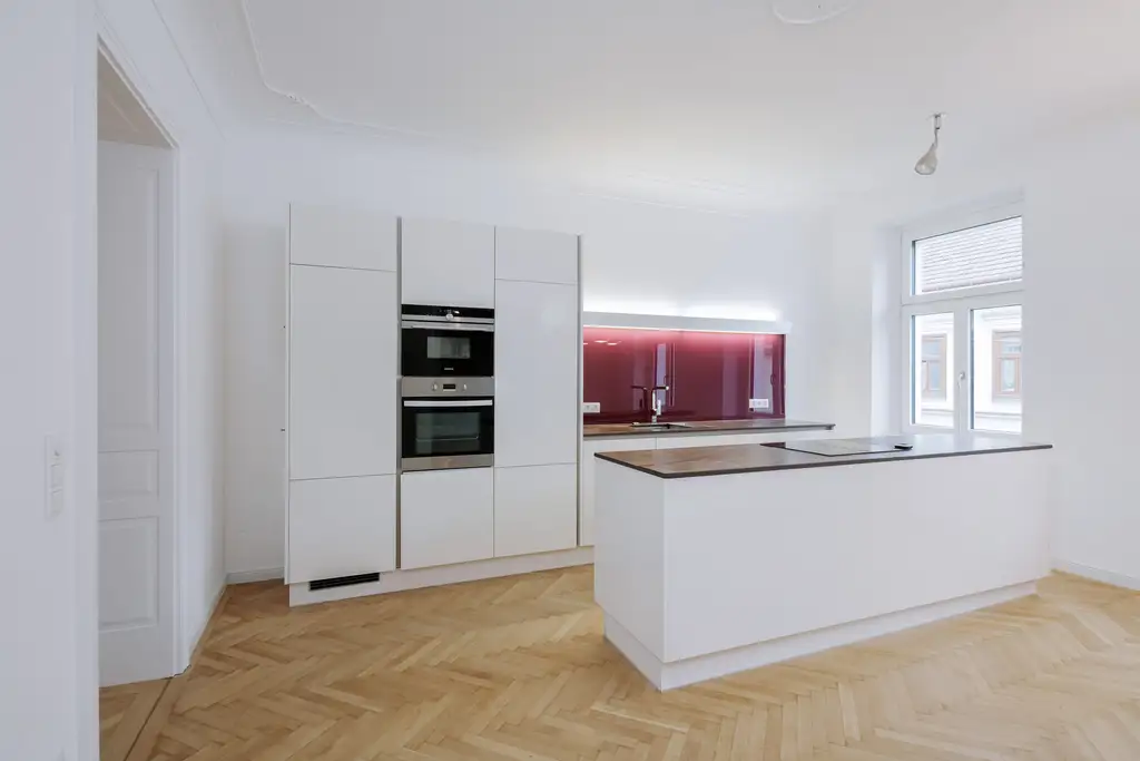 Wunderschöne Stil-Altbau Wohnung 106m² 3.Liftstock  in Toplage 1070 Wien !