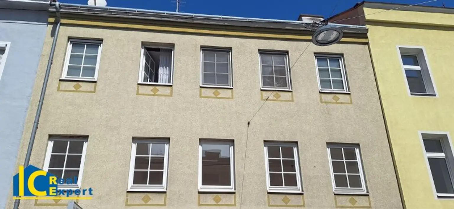 Nettes übersichtliches Stadthaus in verkehrsberuhigter 20er Zone