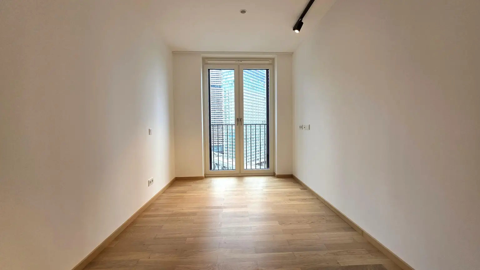 DC-FLATS: High-End-Apartment mit Mega-Ausblick!! ERSTBEZUG!!