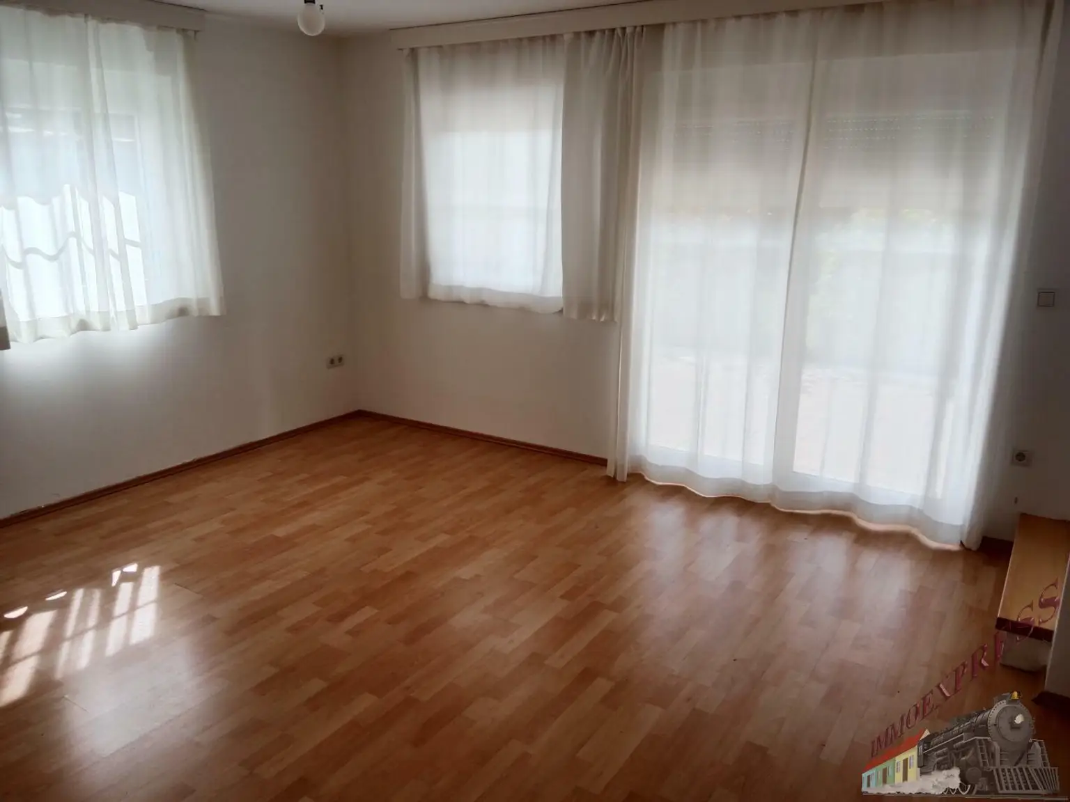 1230 Wien, Atzgersdorf,traumhaftes Miethaus, Südterrasse, 300m² Garten und  Balkon