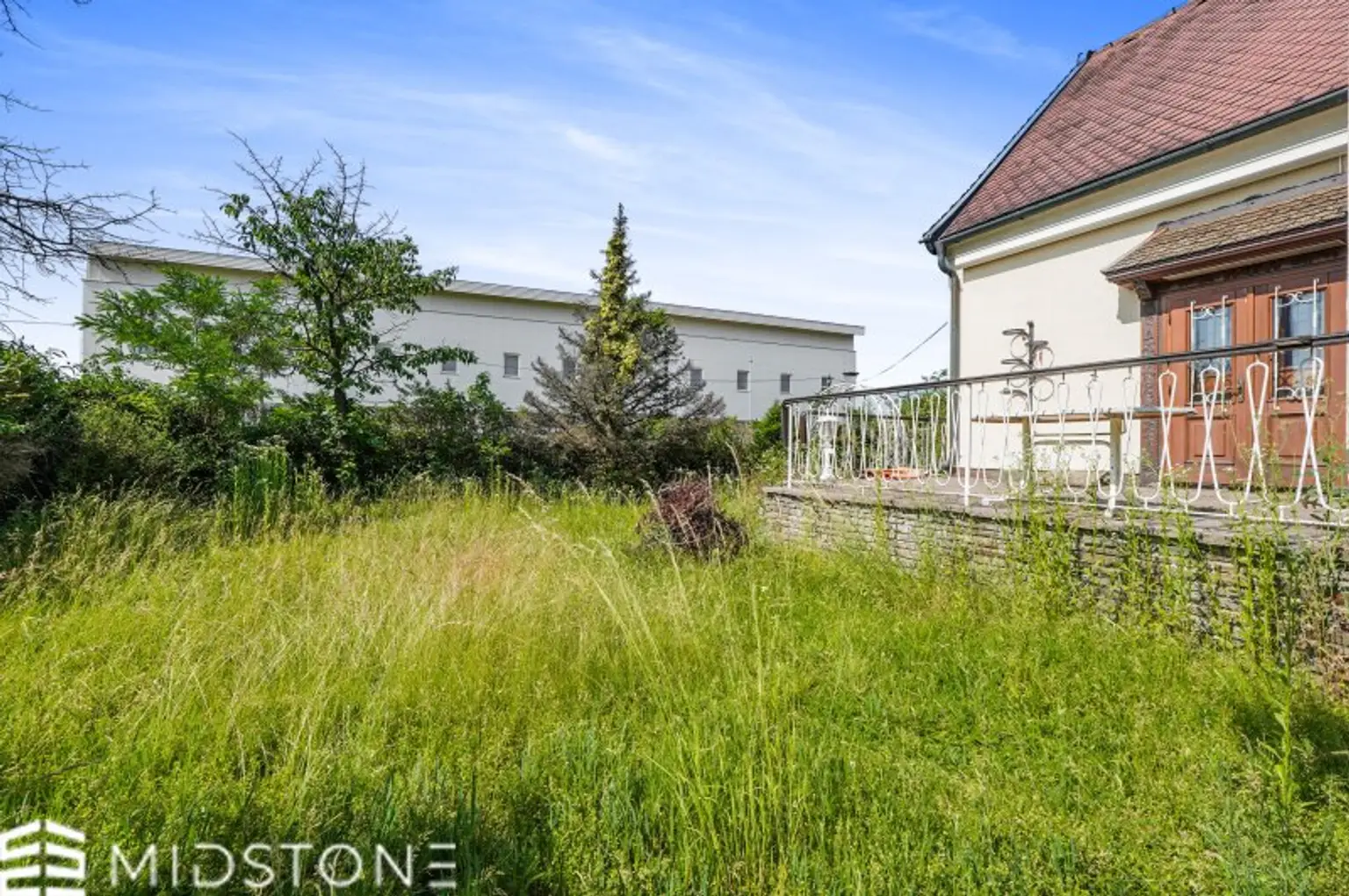 *Großzügiges Einfamilienhaus mit weitläufigem Garten* - Top-Lage in Traiskirchen