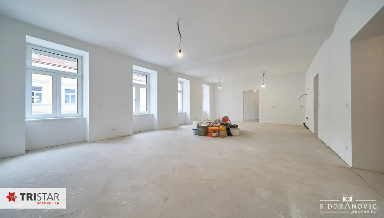 NEU! ++ ca. 146 m² + BALKON ++ 5-6 ZIMMER ++ TOP-SANIERTE ALTBAUWOHNUNG IN 1180 WIEN ++ NÄHE AKH & U6 ++ EIGENTUM ++ ERSTBEZUG NACH SANIERUNG ++