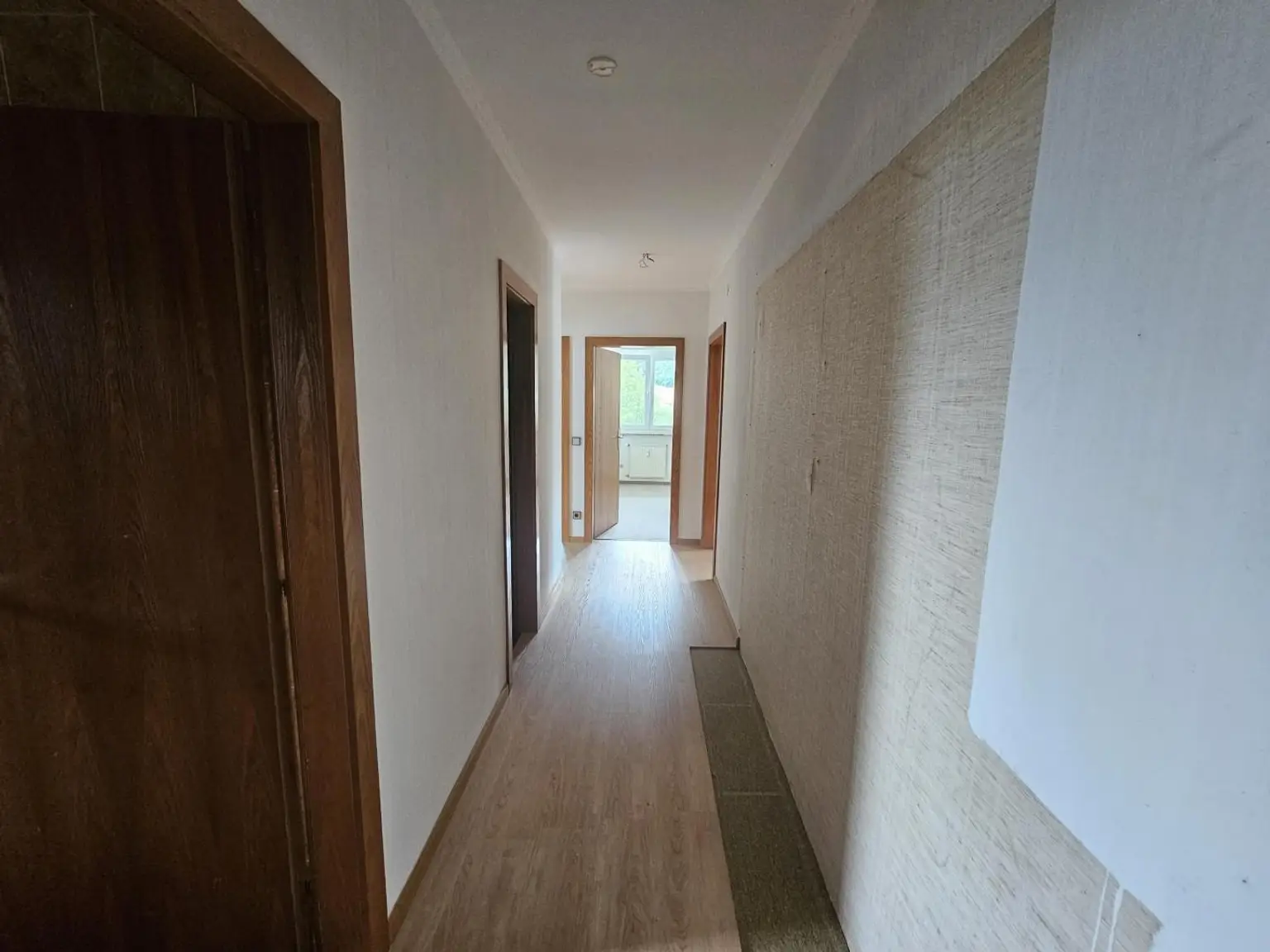 Gut geschnittene Wohnung in wunderschöner Lage am Sonnenplateau