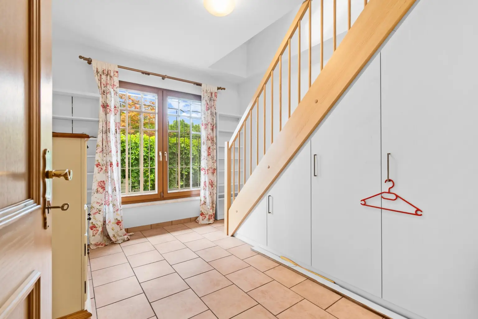"Ihr privates Paradies in Gerasdorf! Traumhaus mit Pool, Garten & mehr!"