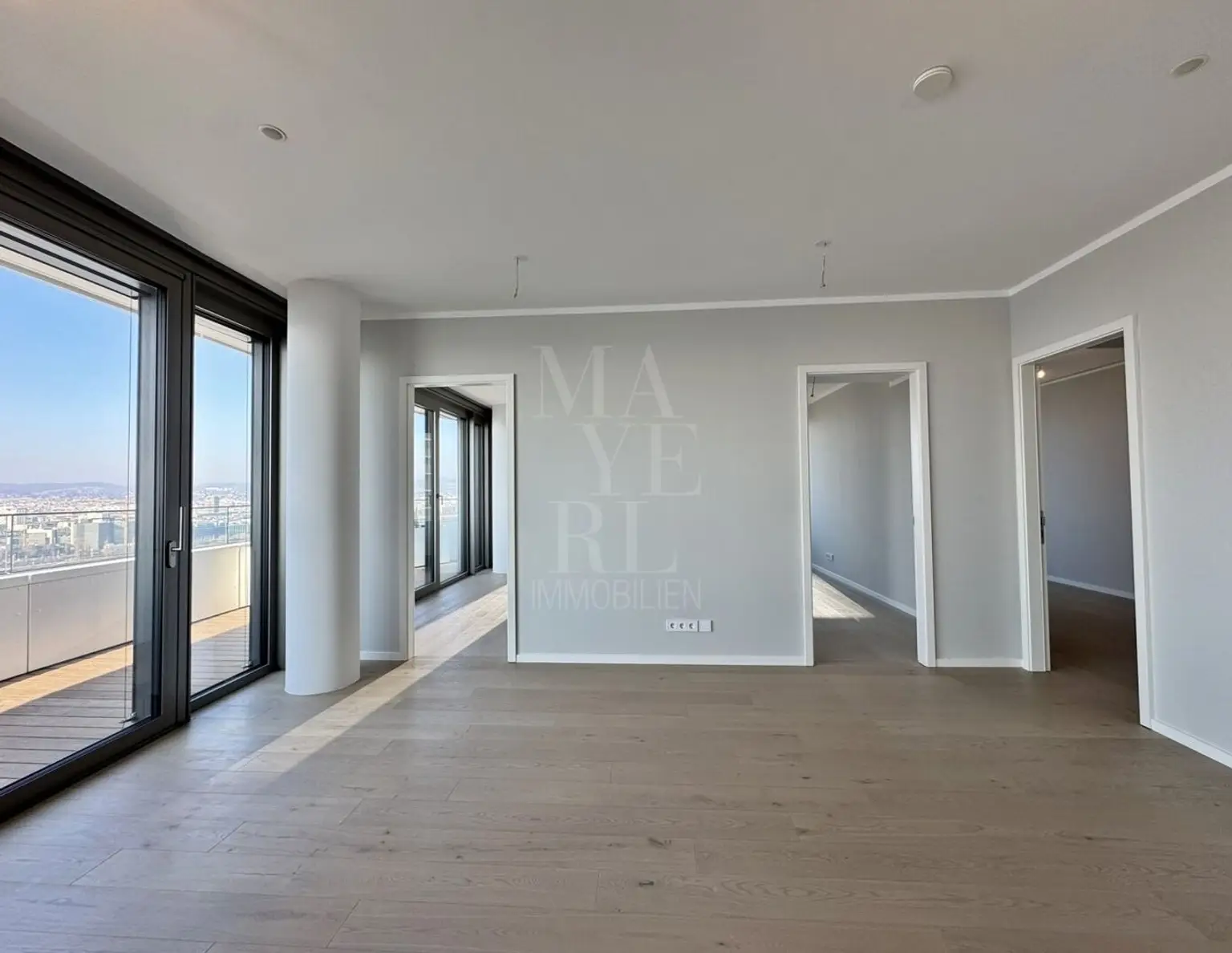DANUBEFLATS. seltene und exklusive Eckwohnung mit zwei Terrassen im 24. Stockwerk