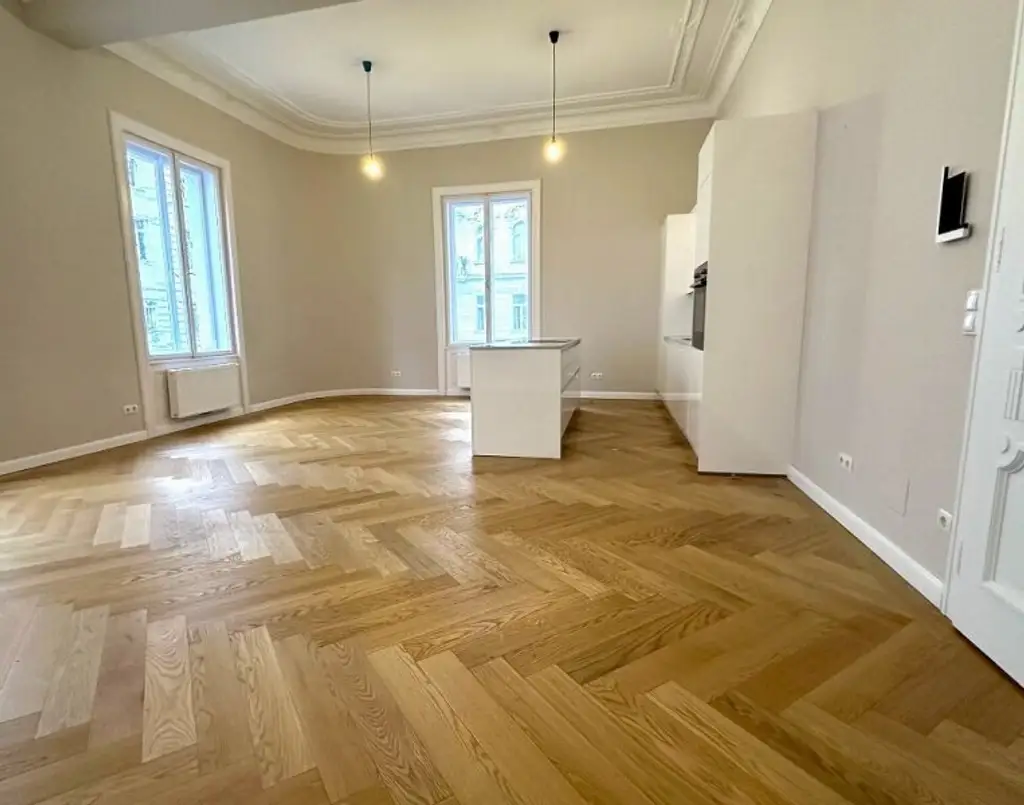 MÖLLWALDPLATZ, U1-NÄHE, 124 m2 ALTBAU, Wohnküche, 2 Zimmer, klimatisiert, 2 Bäder, Parketten, Loggia, 1. Liftstock, provisionsfrei