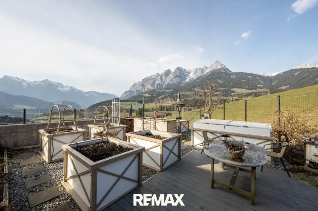 "Wo Lebensqualität beginnt" - Haus mit Panoramaausblick in Pfarrwerfen!