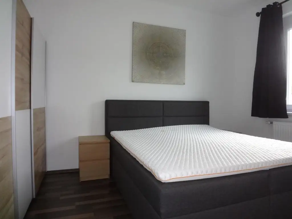 MIETE - TOLLE, MODERNE ZWEIZIMMERWOHNUNG MIT LOGGIA!
