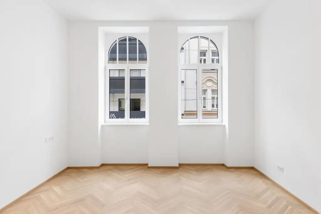3-Zimmer-Altbaueigentumswohnung in generalsaniertem Altbau mit Balkon
