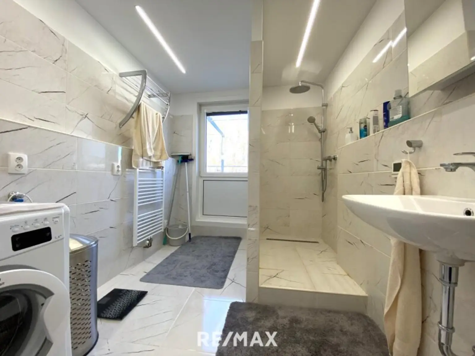 DG-Wohnung mit 2 Terrassen auf Wohnebene und phänomenalem Fernblick über Wien