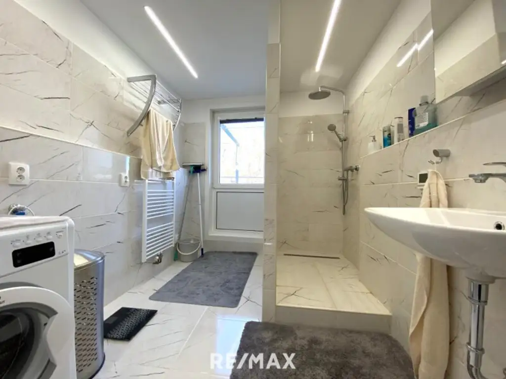 DG-Wohnung mit 2 Terrassen auf Wohnebene und phänomenalem Fernblick über Wien