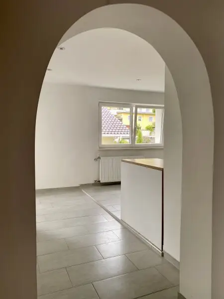 Dein Daheim - 2 Zimmer +extra geräumige KomplettKüche +AAP