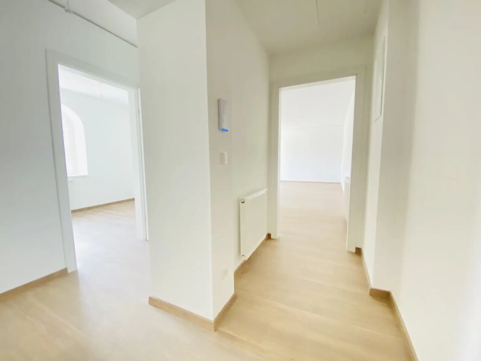 Licht und klare Linien prägen das Ambiente dieser Wohnung - GEFÖRDERT!