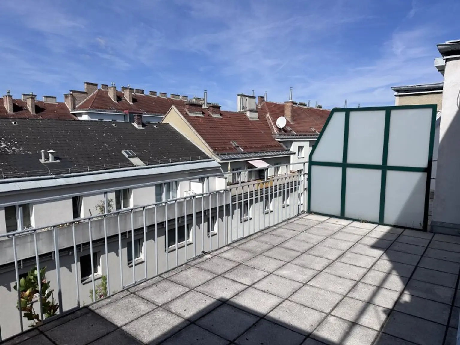 TOP WOHNUNG - TOPLAGE - FREIER MIETZINS