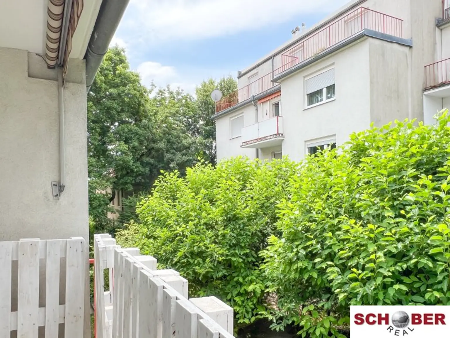 Großzügige 3-Zimmer-Wohnung mit Loggia in Döblinger Grünruhelage